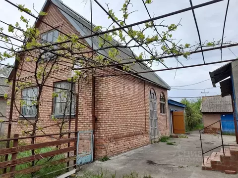 Дом в Краснодарский край, Белоглинский район, Центральное с/пос, пос. ...