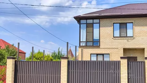 Коттедж в Адыгея, Тахтамукайский район, Яблоновский пгт Совхозная ул. ...