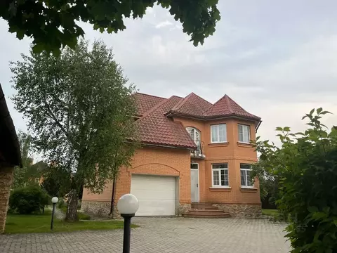 Дом в Московская область, Истра ул. Академика Иосифьяна, 8 (330 м)