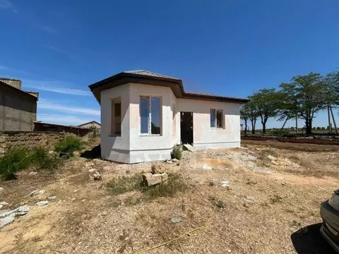 Дом в Крым, Сакский район, Лесновское с/пос, с. Владимировка ул. ...