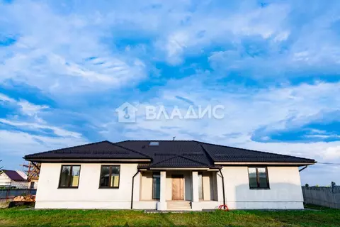 Дом в Калининградская область, Гурьевский муниципальный округ, пос. ...