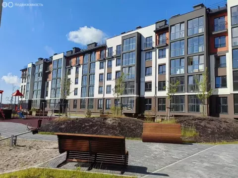 2-комнатная квартира: Гурьевск, Лазурная улица, 18к2 (63.5 м)