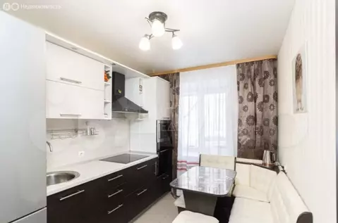 3-комнатная квартира: Тюмень, улица Мельникайте, 48А (61.3 м)