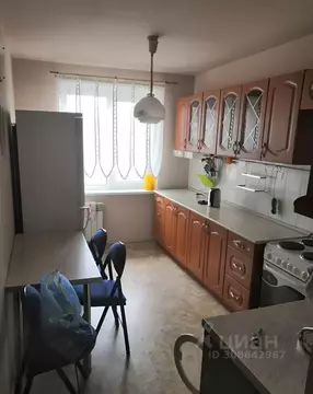 3-к кв. Тюменская область, Тюмень Заречный проезд, 2 (65.0 м)