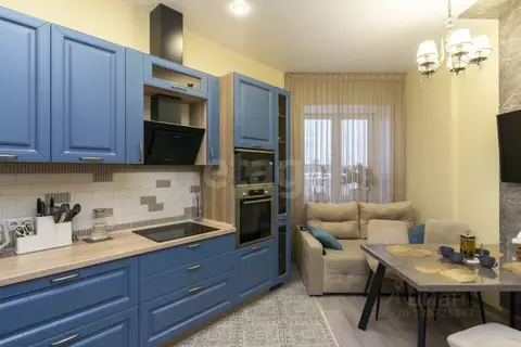 2-к кв. Тюменская область, Тюмень 6-й мкр, ул. Валерии Гнаровской, ...