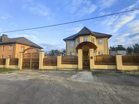 Дом в Калужская область, Малоярославецкий муниципальный округ, с. ...