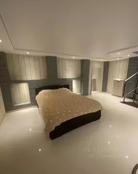 2-к кв. Кабардино-Балкария, Нальчик ул. Хужокова, 145 (90.0 м)