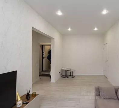 2-к кв. Омская область, Омск просп. Карла Маркса, 30а (39.6 м)