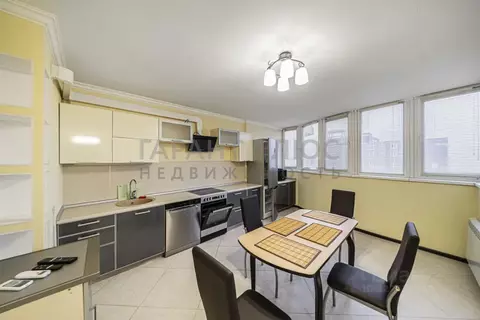 2-к кв. Липецкая область, Липецк ул. М.И. Неделина, 15В (70.0 м)