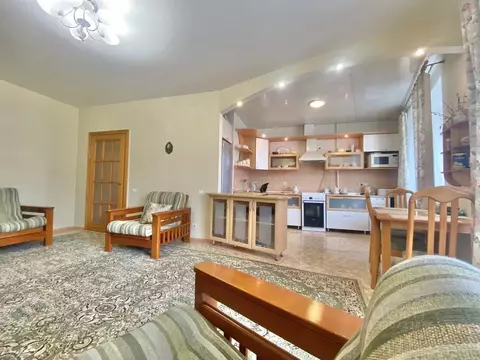 3-к кв. Пермский край, Пермь ул. Революции, 7 (90.0 м)