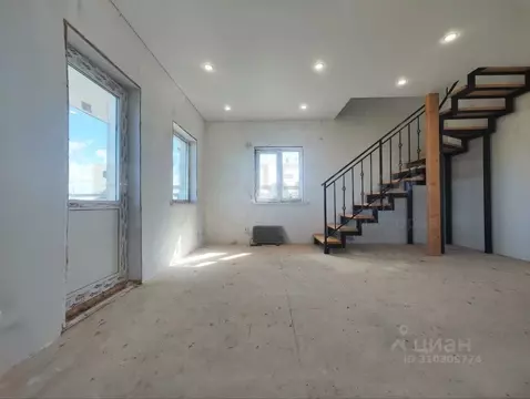 Дом в Новгородская область, Новгородский район, Савинское с/пос, д. ...