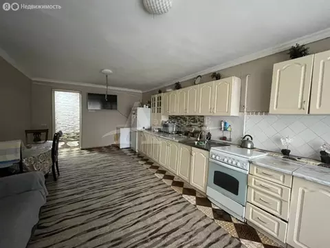 Дом в Зеленокумск, улица Кашпарова (120 м)