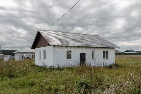 Дом в Свердловская область, Белоярский муниципальный округ, с. ...