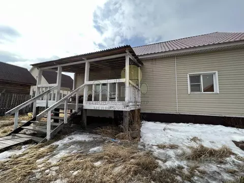 Дом в Иркутская область, Иркутский муниципальный округ, с. Хомутово ...