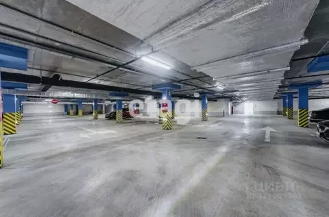 Гараж в Тюменская область, Тюмень ул. Федюнинского, 62 (18 м)