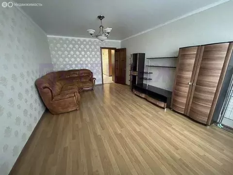 3-комнатная квартира: Феодосия, улица Володарского, 15А (79.9 м)