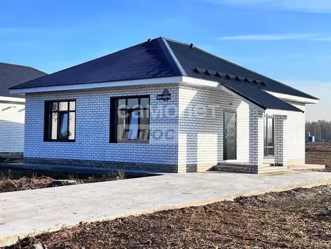 Дом в Алтайский край, Первомайский район, с. Фирсово ул. Нектарная, 30 ...