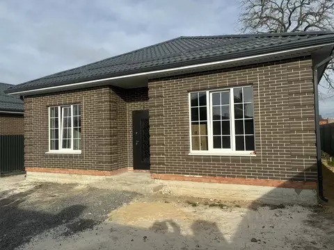 Дом в Ростовская область, Батайск Молдавская ул., 261 (110 м)