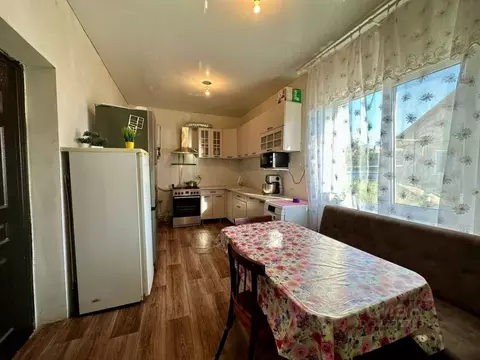 Дом в Оренбургская область, Тюльганский район, с. Благодарное ...