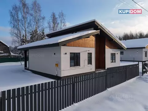 Дом в Калужская область, Жуковский муниципальный округ, Чубарово ...