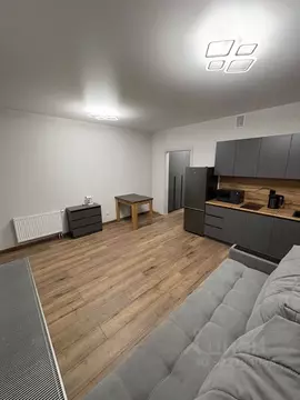 Студия Свердловская область, Екатеринбург ул. Академика Ландау, 39 ...