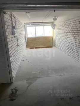 Гараж в Тюменская область, Тюмень ул. 50 лет ВЛКСМ, 16 (18 м)