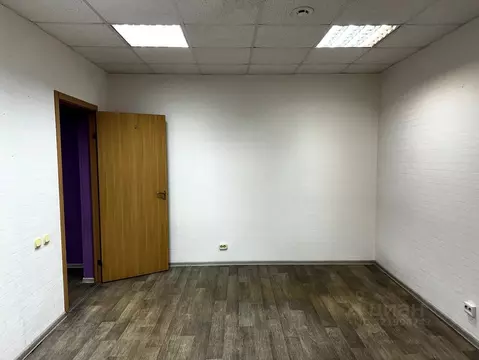 Офис в Волгоградская область, Волгоград ул. Тулака, 12 (18 м)