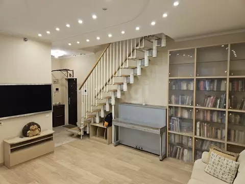 3-к кв. Санкт-Петербург ул. Асафьева, 5к1 (89.7 м)