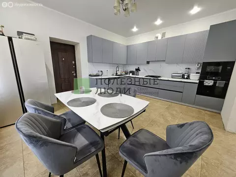 Дом в Таврово, микрорайон Таврово-9 (220 м)