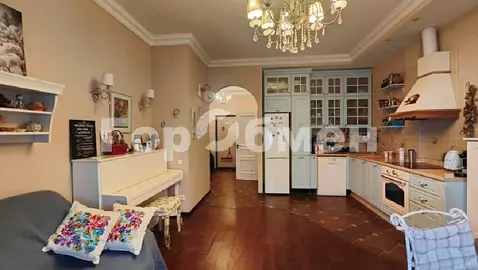 Продается 3-комнатная квартира