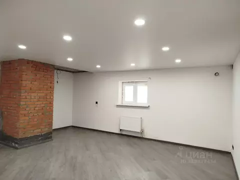 Помещение свободного назначения в Краснодарский край, Краснодар ул. ...