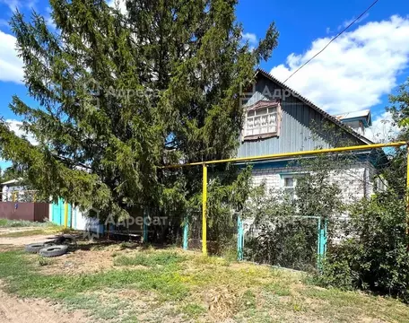 Дом в Волгоградская область, Киквидзенский район, Преображенская ст-ца ...