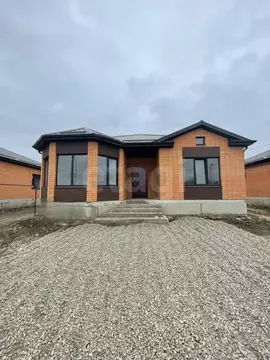 Дом в Ставропольский край, Михайловск Шпаковский район, ул. Софьи ...