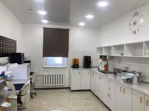 Помещение свободного назначения в Саха (Якутия), Якутск ул. Крупской, ...