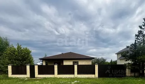 Дом в Воронежская область, Семилуки Южный мкр, ул. Маршала Жукова (153 ...