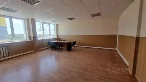 Офис в Волгоградская область, Волгоград ул. Пржевальского, 20 (830 м)