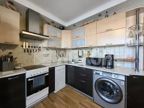 4-к кв. Омская область, Омск ул. Дианова, 20к1 (97.2 м)