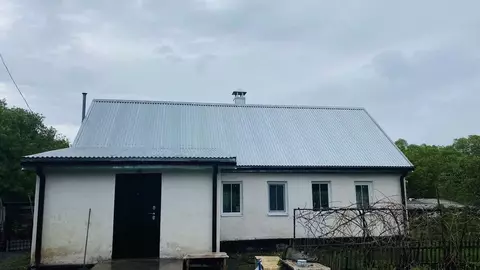 Дом в Орловская область, Ливенский район, Навесненское с/пос, с. ...