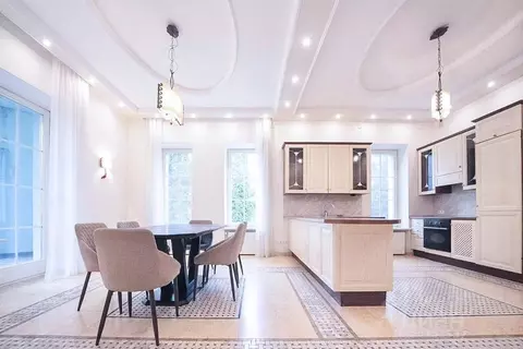 Коттедж в Московская область, Одинцовский городской округ, с. Усово, ...