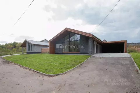 Дом в Кемеровская область, Новокузнецк Радужная ул., 5А (100 м)