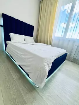 Студия Свердловская область, Екатеринбург ул. Крестинского, 35 (25.0 ...