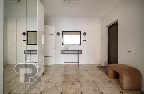 3-к кв. Москва ул. Мельникова, 3к6 (100.9 м)