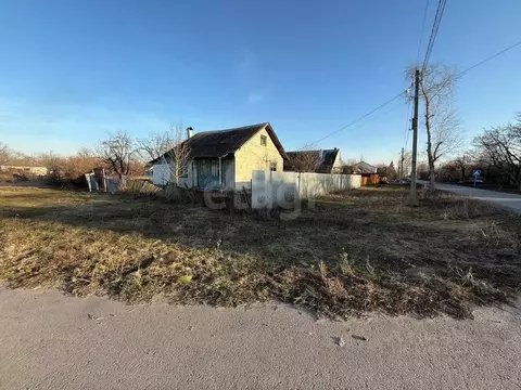 Дом в Воронежская область, Каширский район, Дзержинское с/пос, пос. ...