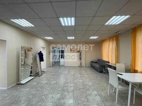 Помещение свободного назначения в Челябинская область, Чебаркуль ул. ...