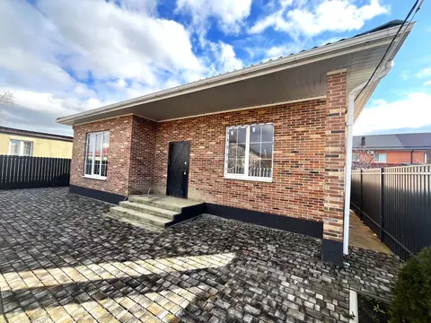 Дом в Адыгея, Тахтамукайский район, Старобжегокайское с/пос, Новая ...