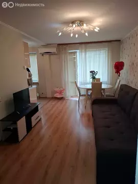 2-комнатная квартира: Симферополь, площадь Ленина (42 м)