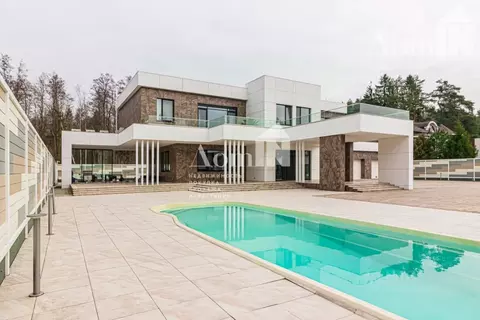 Дом в Санкт-Петербург пос. Лисий Нос, Большой просп., 52с1 (550 м)