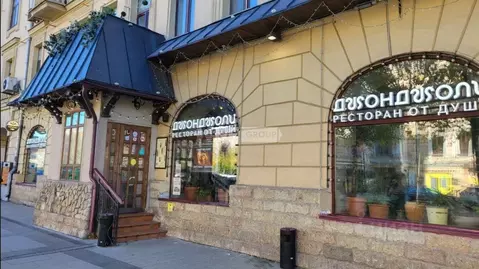 Торговая площадь в Москва Тверская ул., 30/2С1 (613 м)