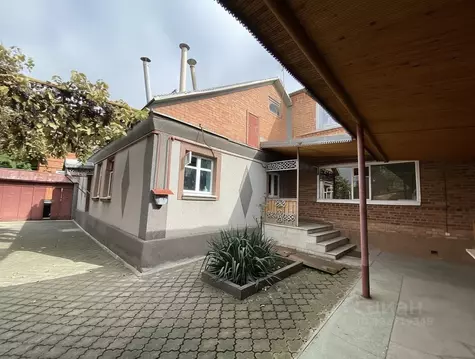 Дом в Северная Осетия, Владикавказ Тракторный пер. (120 м)