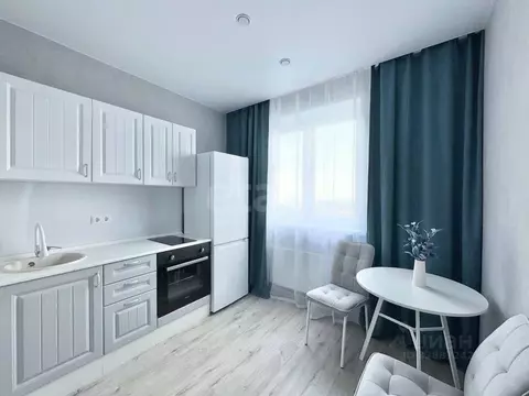 Студия Тюменская область, Тюмень Дамбовская ул., 25к1 (24.3 м)